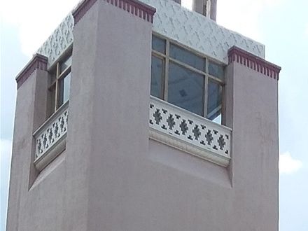 During world war 2, the Japanese forced a transfer of American and Philippine prisoners that killed thousands of prisoners. This brutal transfer of prisoners is called the Bataan Death March because so many were killed. This photo is of the Bataan Death March memorial building in Santa Fe NM. 🌹🌹🌹