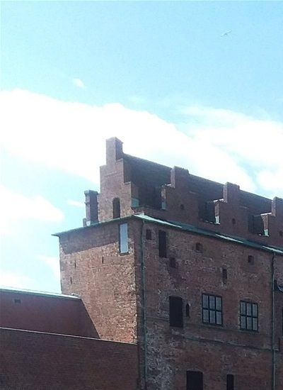Approaching Malmö Castle in Sweden. This was a fortress castle built around 1530 commissioned by King Christian III who was king of Danmark. Danmark encompassed southern Sweden at that time.