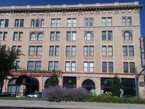 This is a four star hotel. It has been open since 1902. It would cost about $115 for a double bedroom. I found this building as I was walking around Downtown Colorado Springs. Looks like a classic building for a hotel ..😃