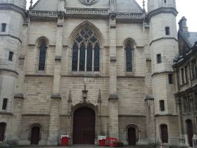 Former Saint-Martin des Champs Priory and now the Museum of Arts and Meters. Here is one of the few remaining clear examples of medieval gothic architecture that still exists in Paris. .